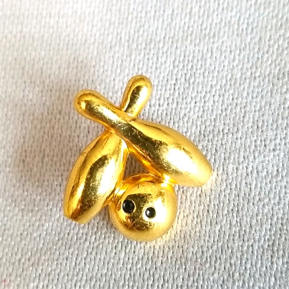 Vintage USA made BOWLING lapel button - Picture 1 of 3